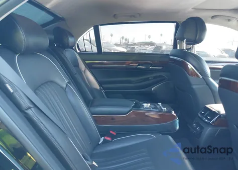 2017 Genesis G90 3.3T Premium из США, поврежденный, VIN KMHG34JA3HU027472